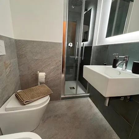 Arivaticanhouse Řím
